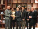 در دستان سیدجلال حسینی؛

سوپرجام فوتبال ایران به پرسپولیس رسید 2